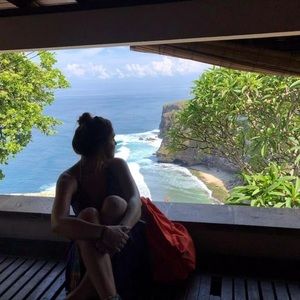 Meet your Posher, Raquel